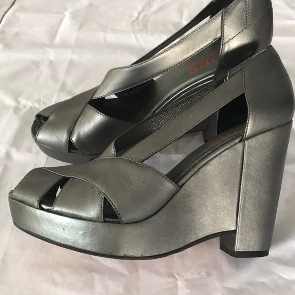 Michael Kors Platform Shoes - Picture 2 of 7